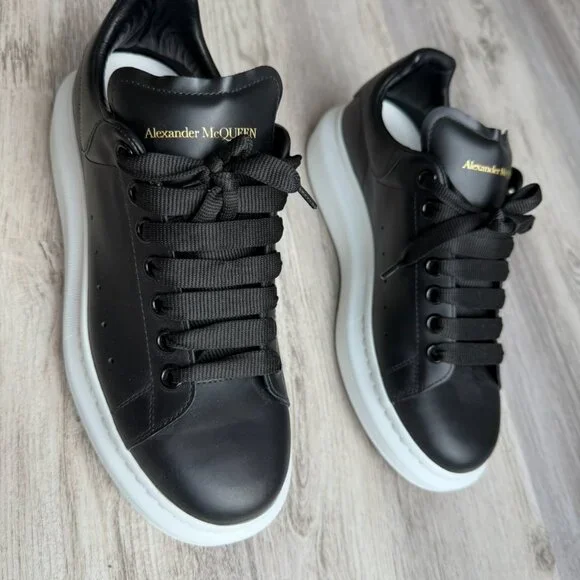 ALEXANDER MCQUEEN Leather exaggerated-sole sneakers